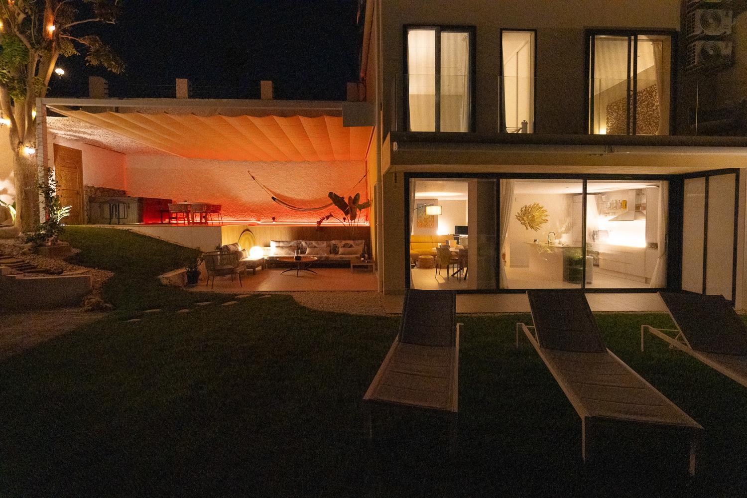 Private 250Sqm Garden Duplex, Jacuzzi, Cinema, Sea View Escape Apartment Torremolinos Bagian luar foto