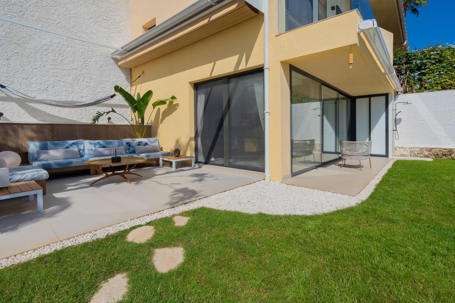 Private 250Sqm Garden Duplex, Jacuzzi, Cinema, Sea View Escape Apartment Torremolinos Bagian luar foto