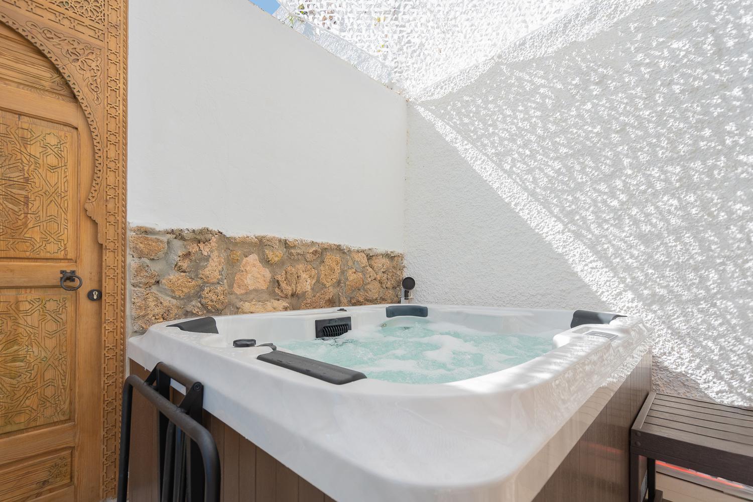 Private 250Sqm Garden Duplex, Jacuzzi, Cinema, Sea View Escape Apartment Torremolinos Bagian luar foto